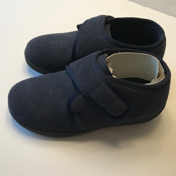 Brand new Biotime Women’s Slippers Navy Therapeutic Comfy Cozy Size 5 - Picture 2 of 7